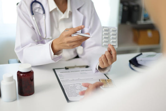 Low Dose Naltrexone Side Effects: What to Expect and When to Call Your Pharmacist